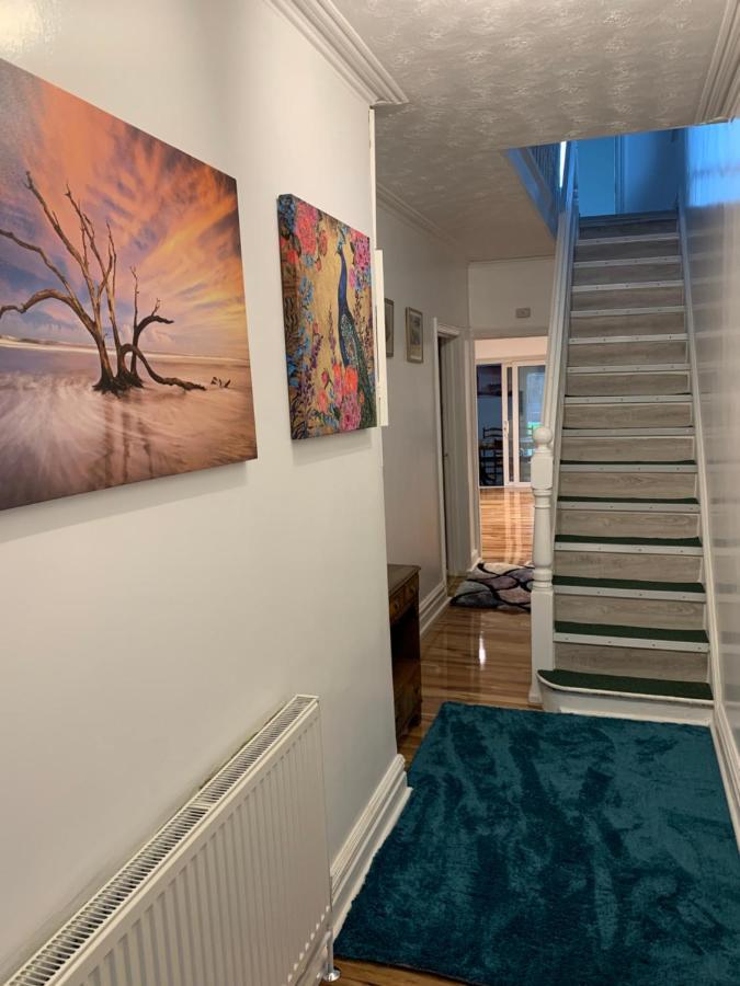 Fantastic Villa Bournemouth - Spa, Parking, Garden المظهر الخارجي الصورة