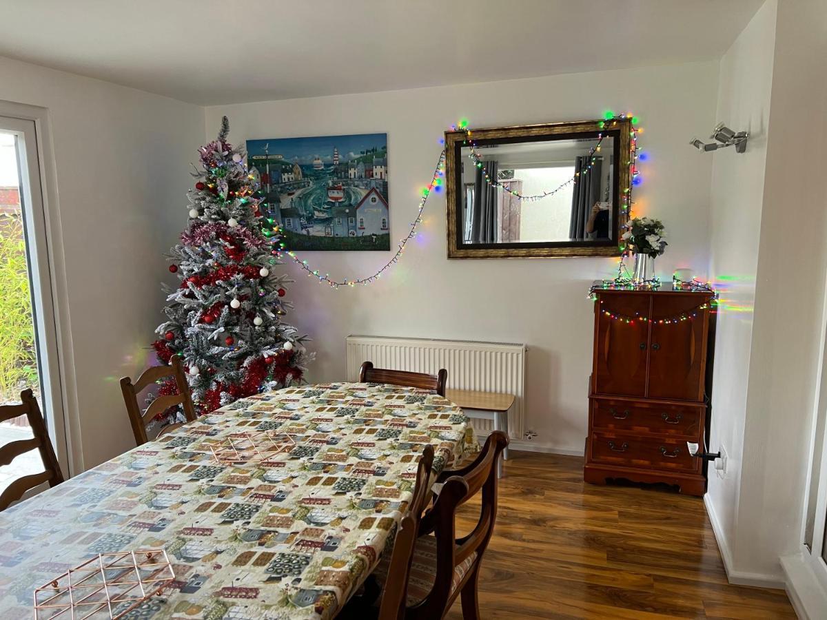 Fantastic Villa Bournemouth - Spa, Parking, Garden المظهر الخارجي الصورة