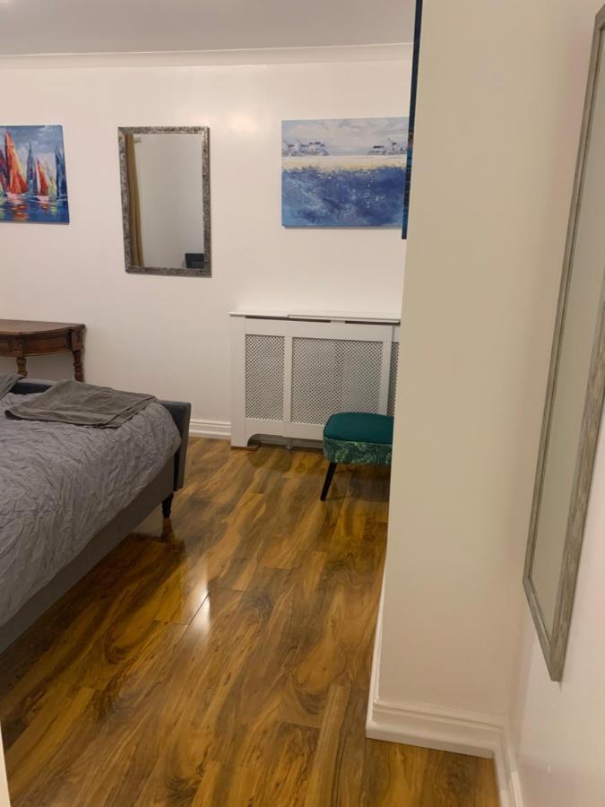 Fantastic Villa Bournemouth - Spa, Parking, Garden المظهر الخارجي الصورة