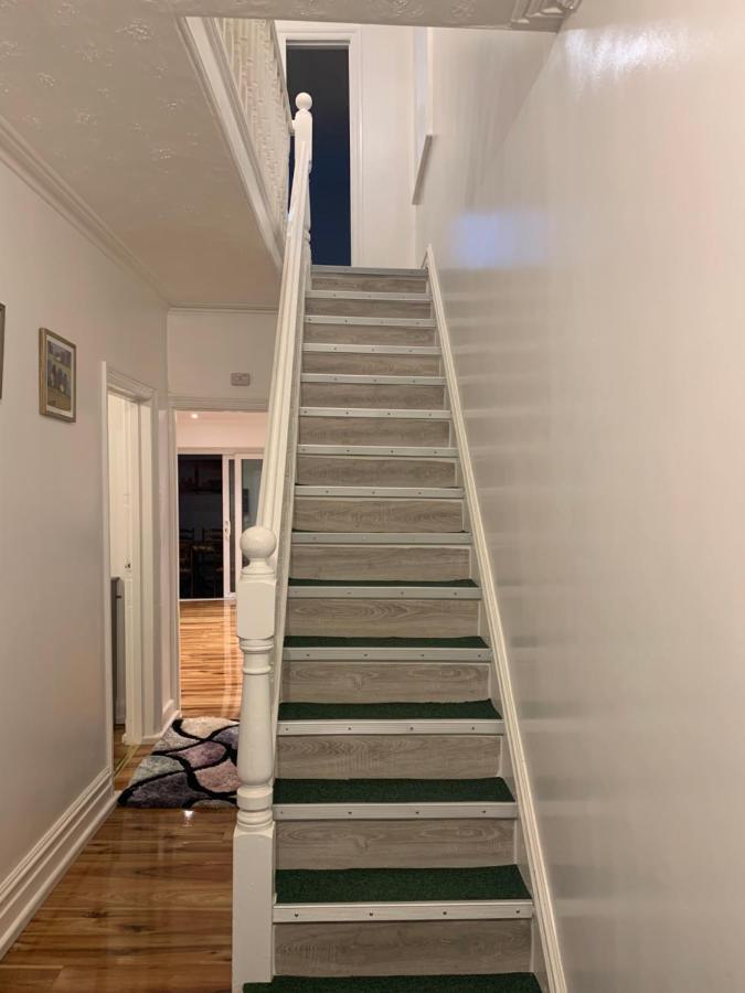 Fantastic Villa Bournemouth - Spa, Parking, Garden المظهر الخارجي الصورة
