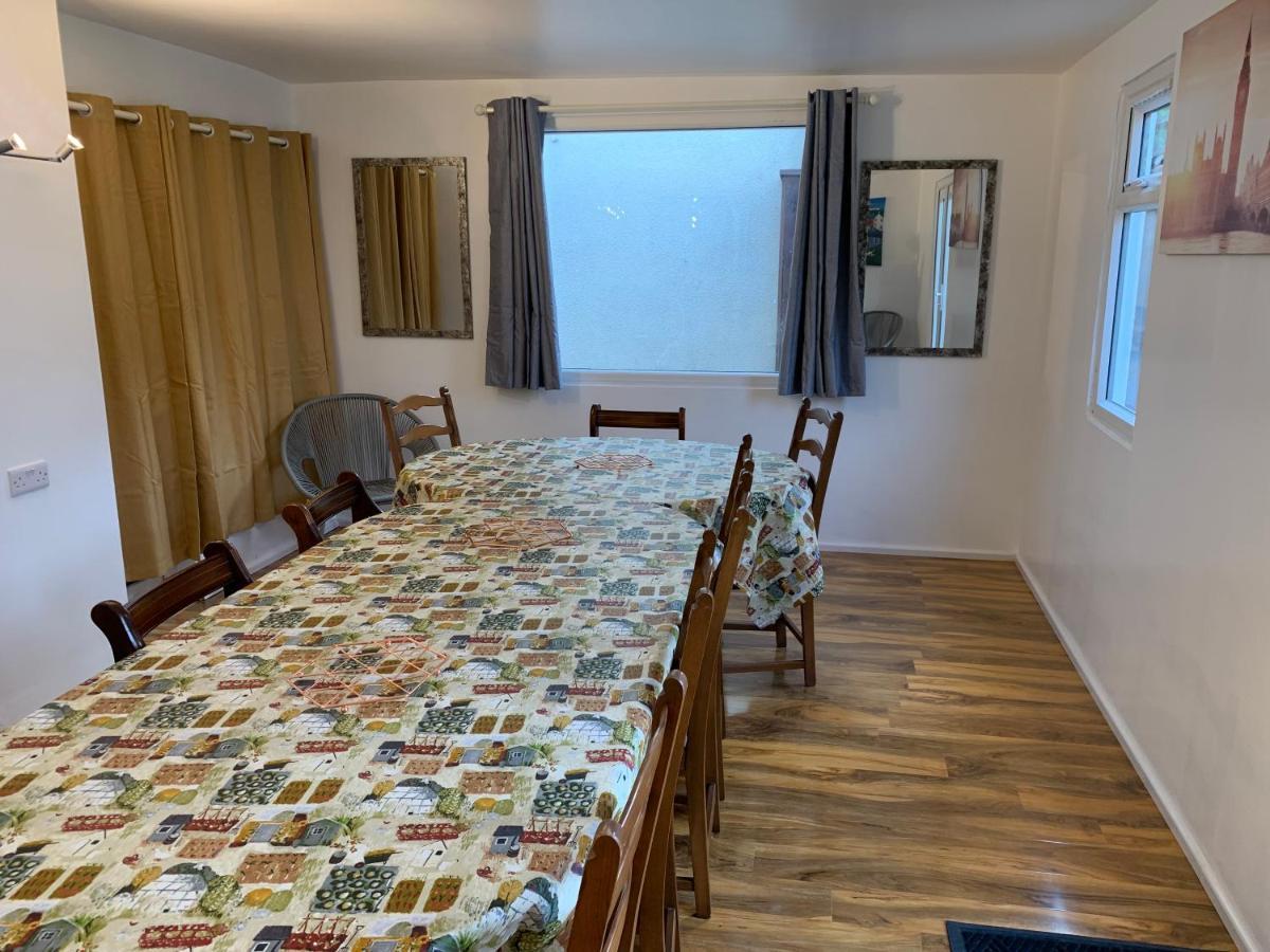 Fantastic Villa Bournemouth - Spa, Parking, Garden المظهر الخارجي الصورة