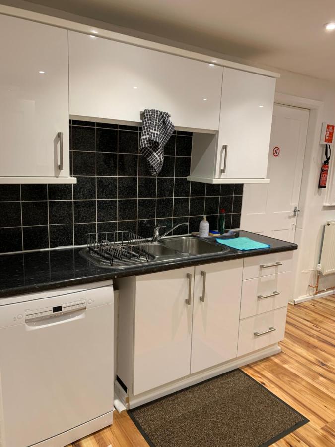 Fantastic Villa Bournemouth - Spa, Parking, Garden المظهر الخارجي الصورة